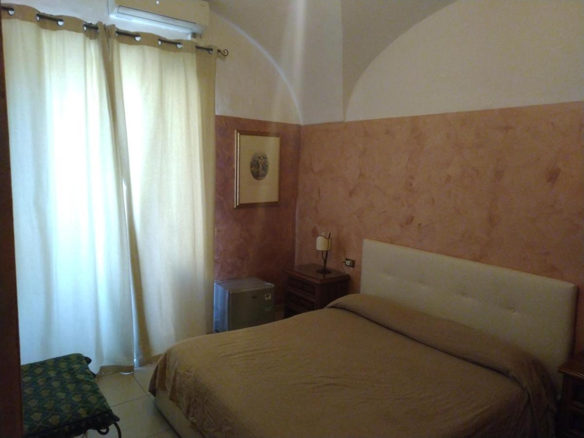 Hotel Centrale Europa Catania Luaran gambar
