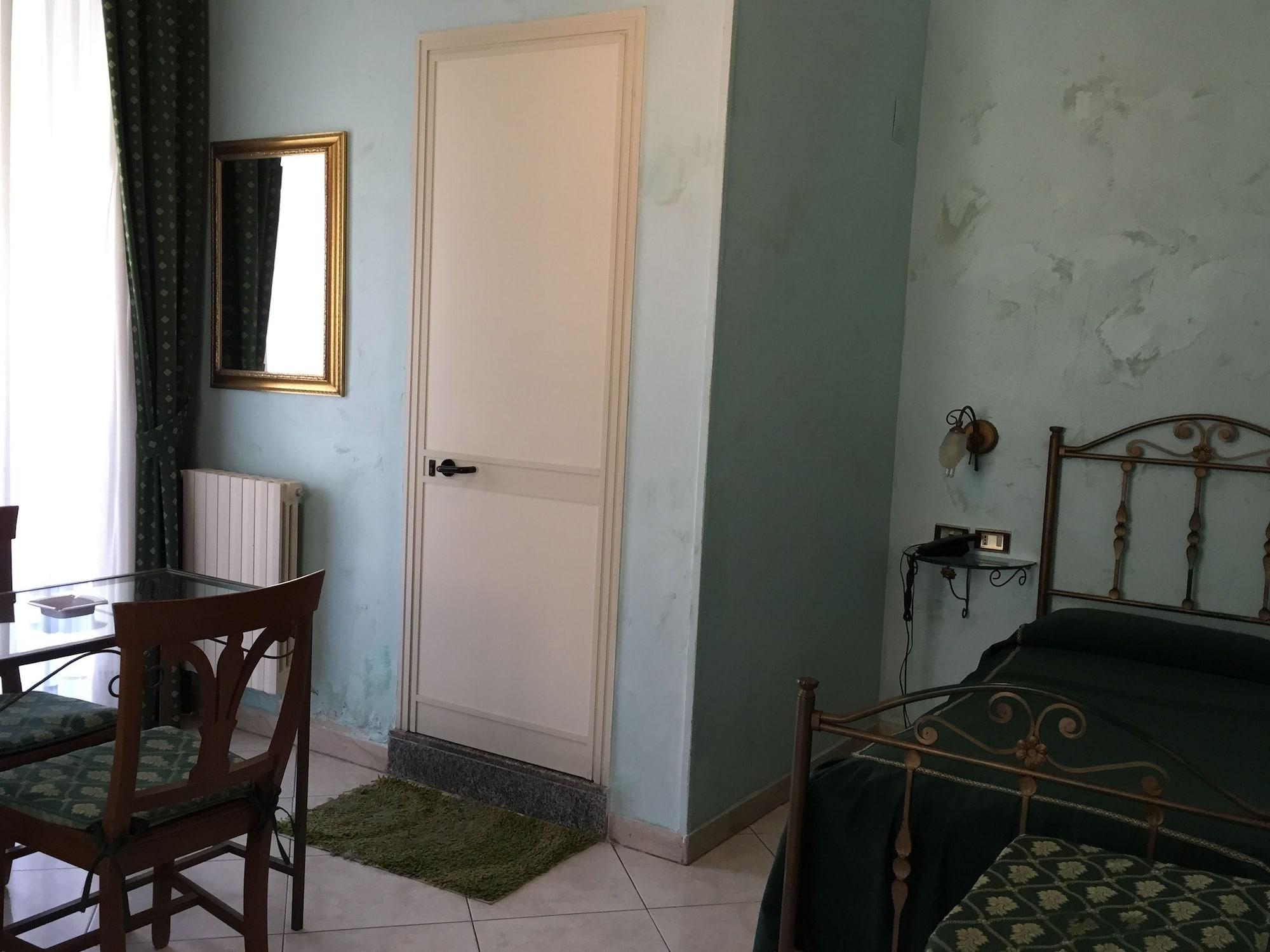 Hotel Centrale Europa Catania Luaran gambar