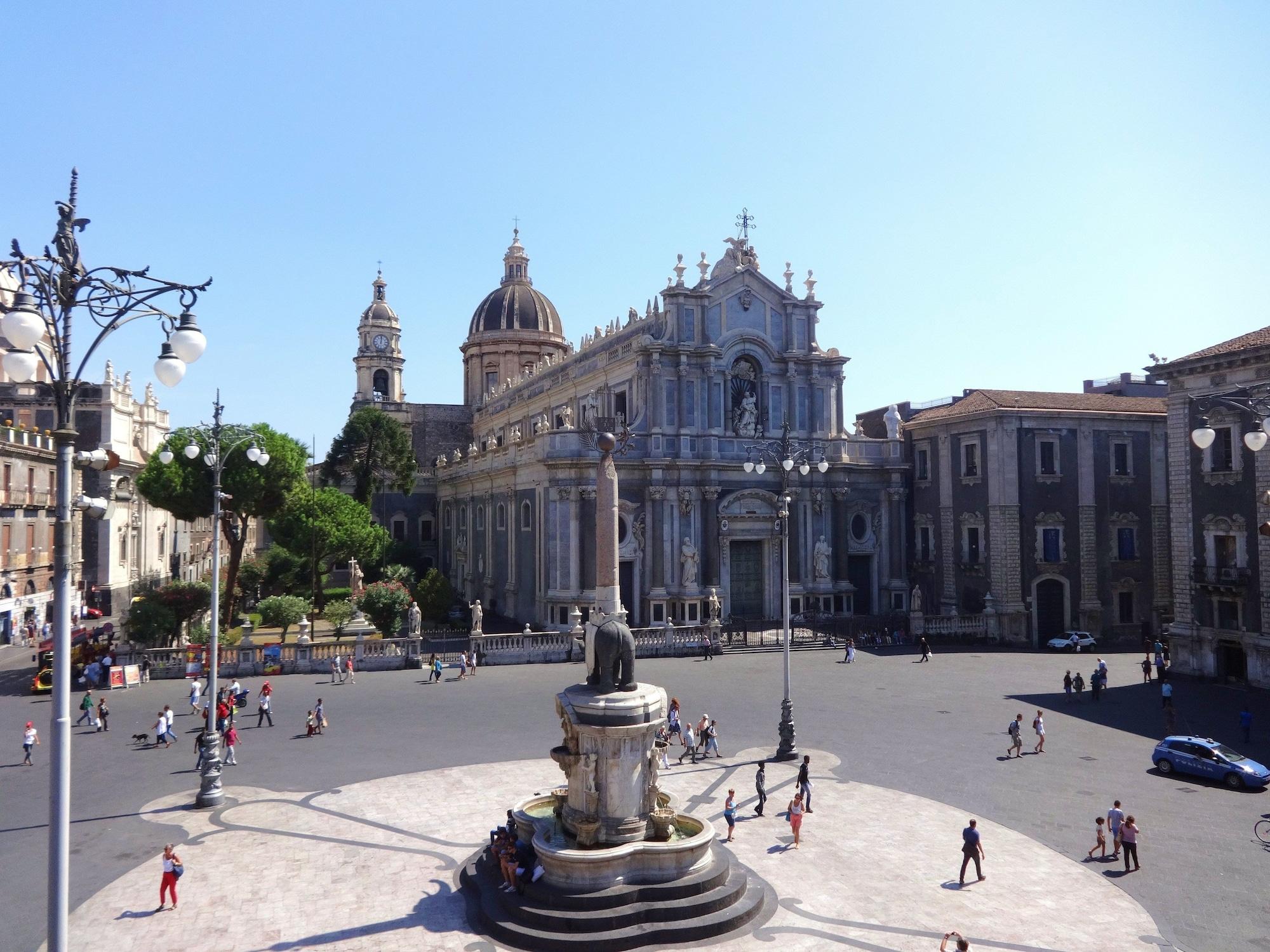 Hotel Centrale Europa Catania Luaran gambar