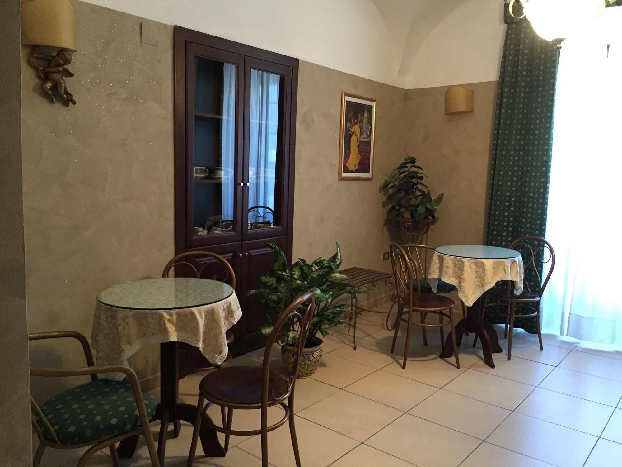 Hotel Centrale Europa Catania Luaran gambar